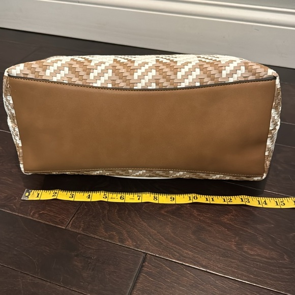 Calvin Klein Brown and White Woven Tote Bag NWT - Picture 7 of 16